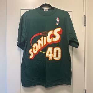 NWT Vintage 90’s Shawn Kemp Sonic’s champion replica tee